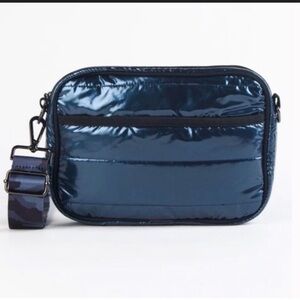 NWOT Haute Shore Drew Puffer Cool Crossbody bag
